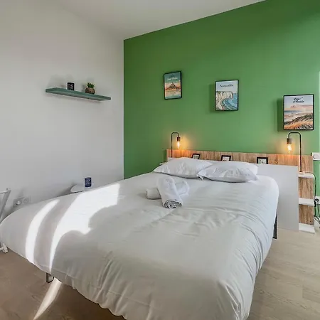 #ik - Le Victoria 7 *