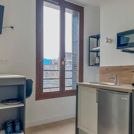 #ik - Le Victoria 7 *